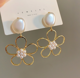 Aretes Flor con Perlas VE6