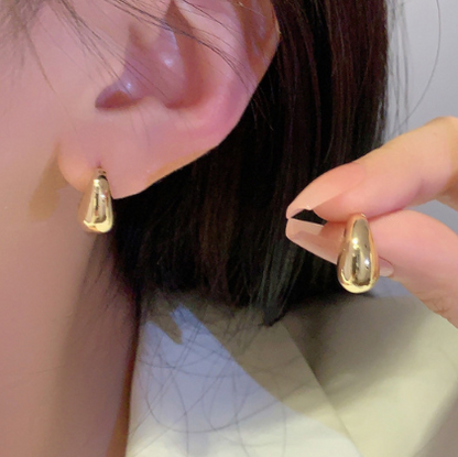 Aretes Gota Doradas Pequeña 1Y3