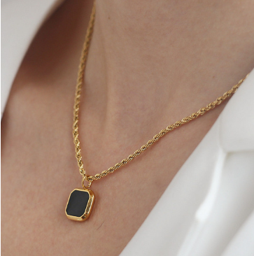 Collar Cadena Piedra Negro Titanio  Acero Inox  1Z3