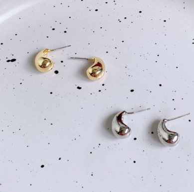 Aretes Gota Doradas Pequeña 1Y3