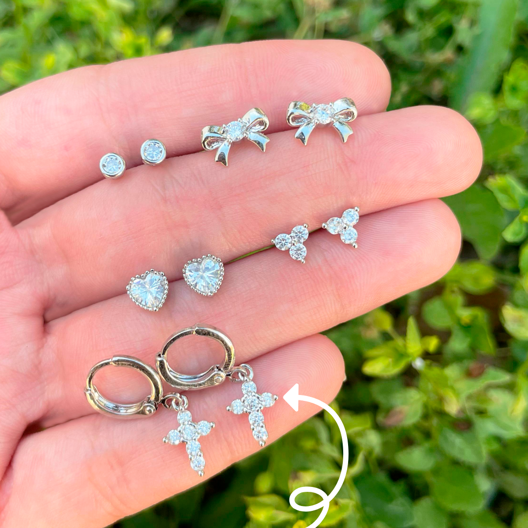 Aretes Cruz Chapa De Oro Blanco AZ418