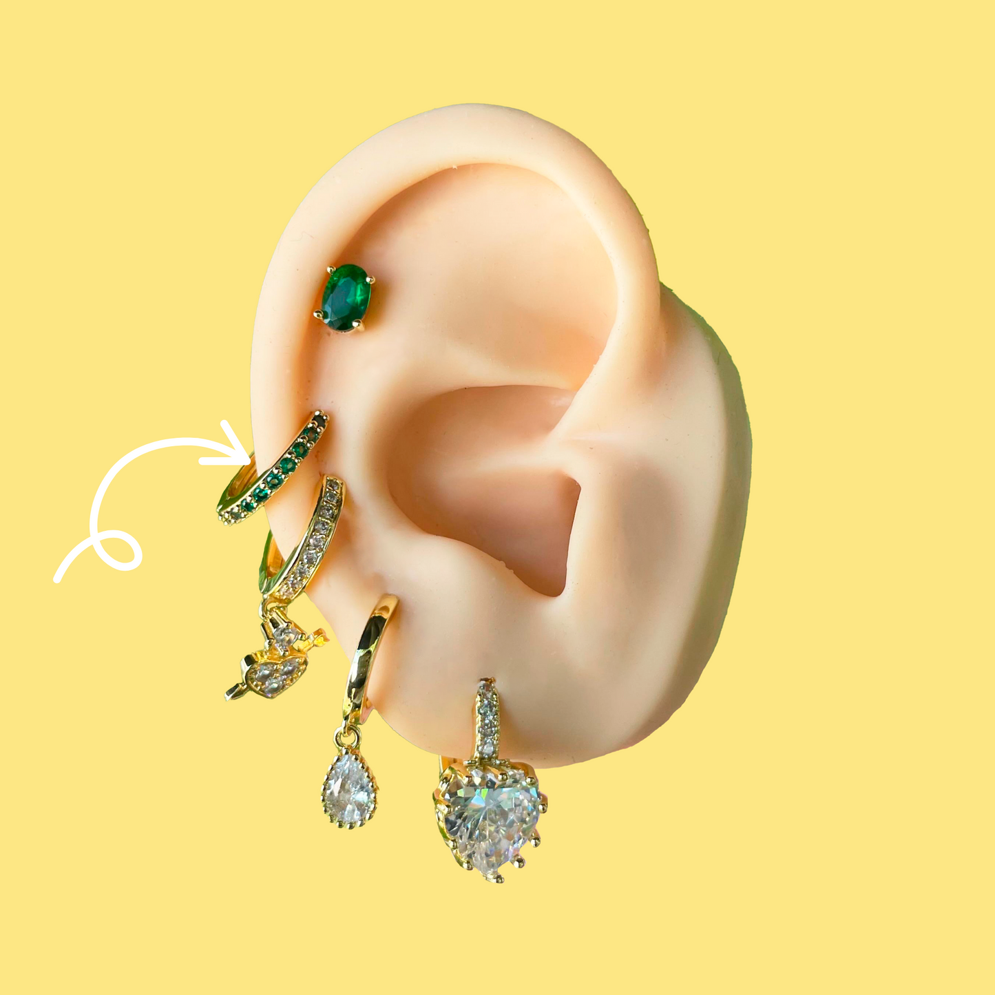Aretes Arracada Zirconia Verde Chapa de Oro Az109