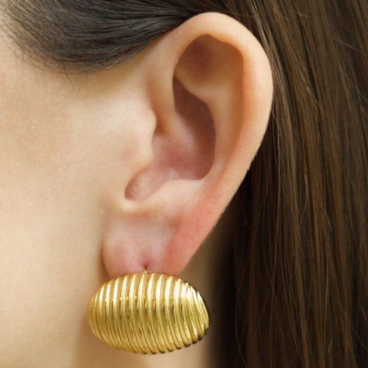 Aretes Concha Dorada Acero Inoxidable 4E12