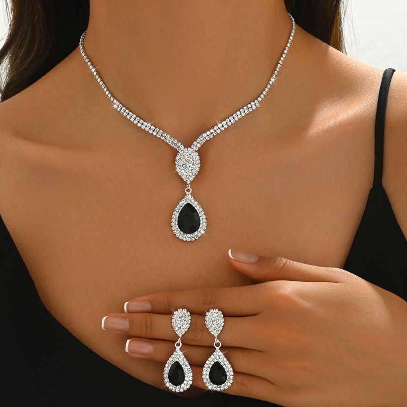 Collar y Aretes Pedrería Negro 1u8