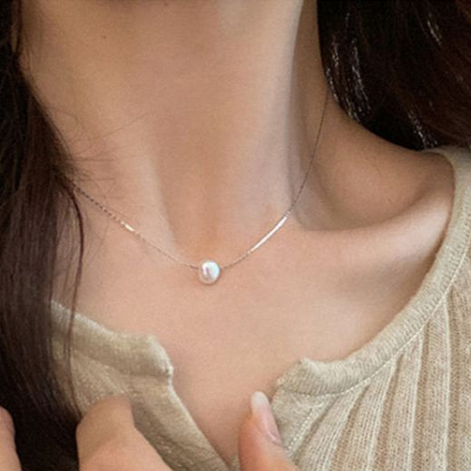 Collar Plateado Perla Blanca  2R4