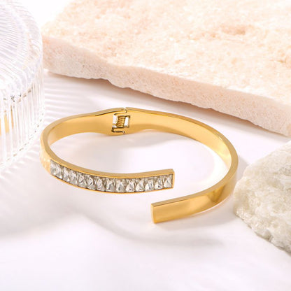 Pulsera Dorada con Zirconias  Acero Inoxidable 3A5