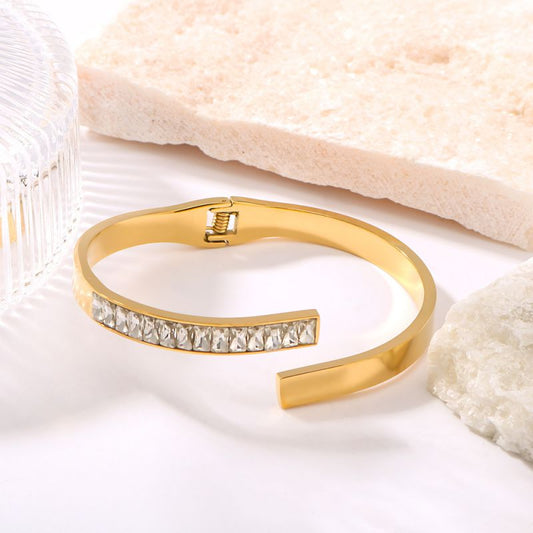 Pulsera Dorada con Zirconias  Acero Inoxidable 3A5