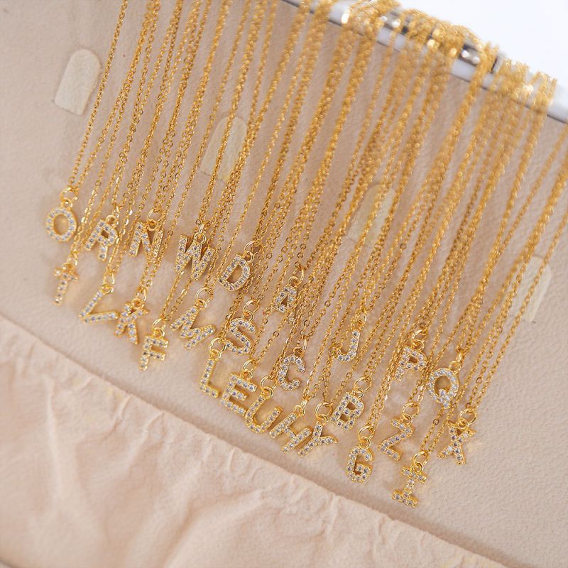 Collar Cadena con Inicial Zirconias