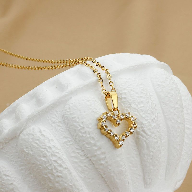 Collar Corazón Dorado Acero Inoxidable  3j4