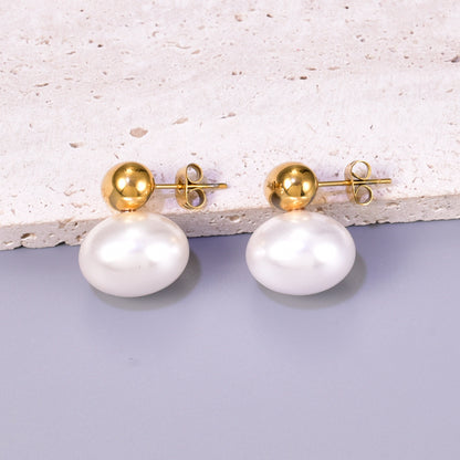 Aretes Dorados Con Perla Oval R18