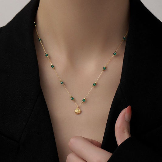 Collar Dorado Concha y Cristales Verdes Acero Inoxidable 1C4