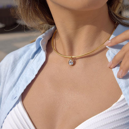 Collar Dorado Con Zirconia Gota Acero inoxidable 1AA2