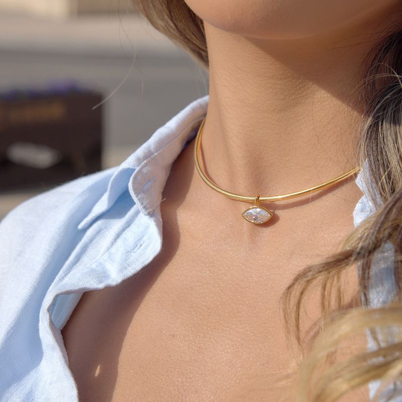 Collar Dorado Con Zirconia Oval Acero inoxidable 2BB3