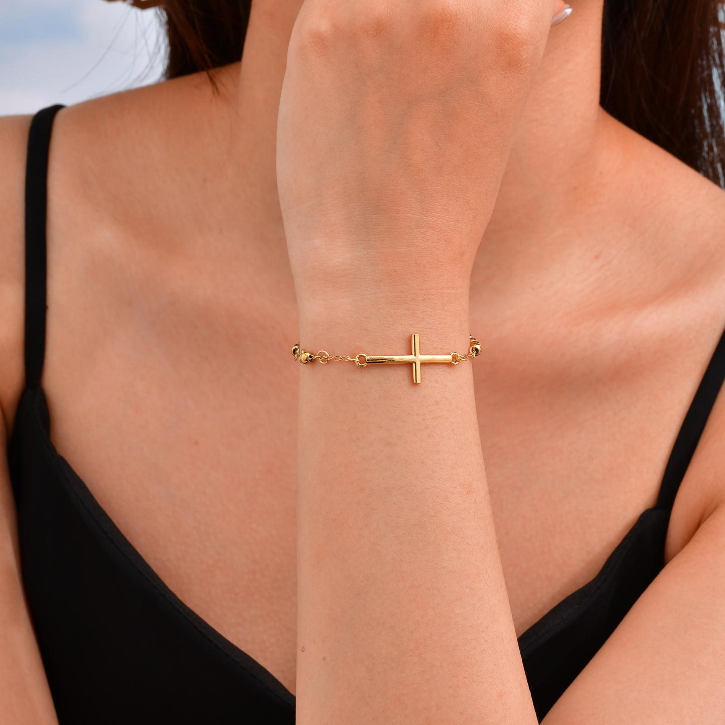 Pulsera Dorada Bolitas Cruz y Medalla  Acero Inoxidable  1S4