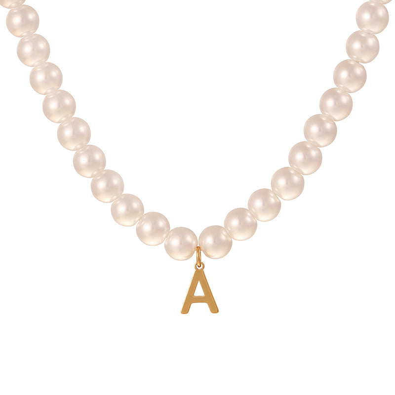 Collar Perlas Blancas y Letra A Dorada 1I5