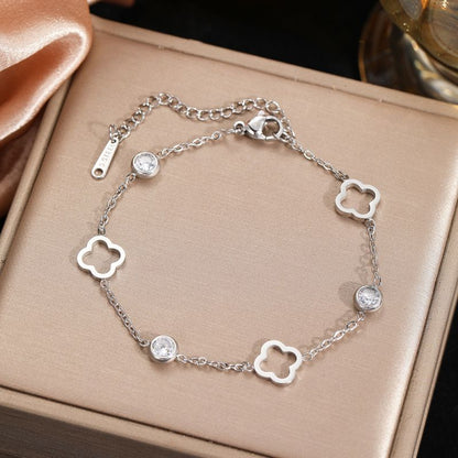 Pulsera Plateada Trébol y Brillante Acero Inoxidable 1Z6