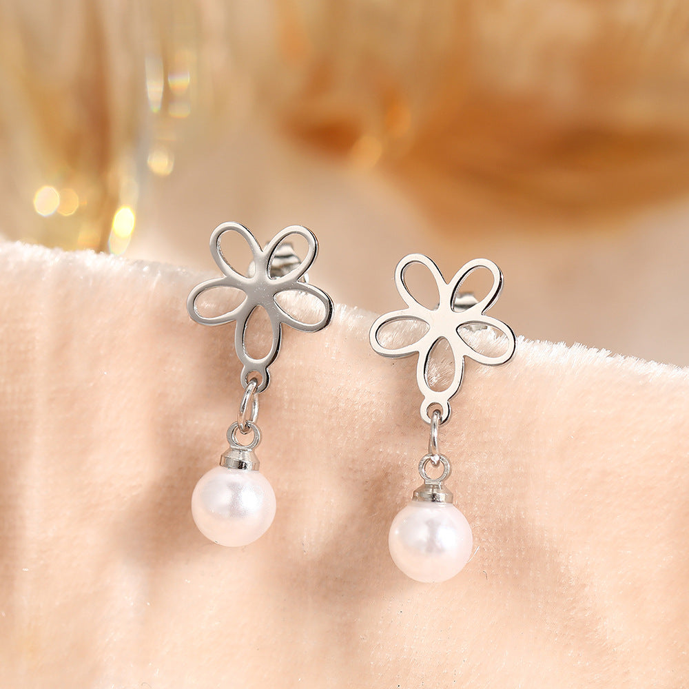 Aretes Flor Plateada con Perla Acero Inoxidable LU