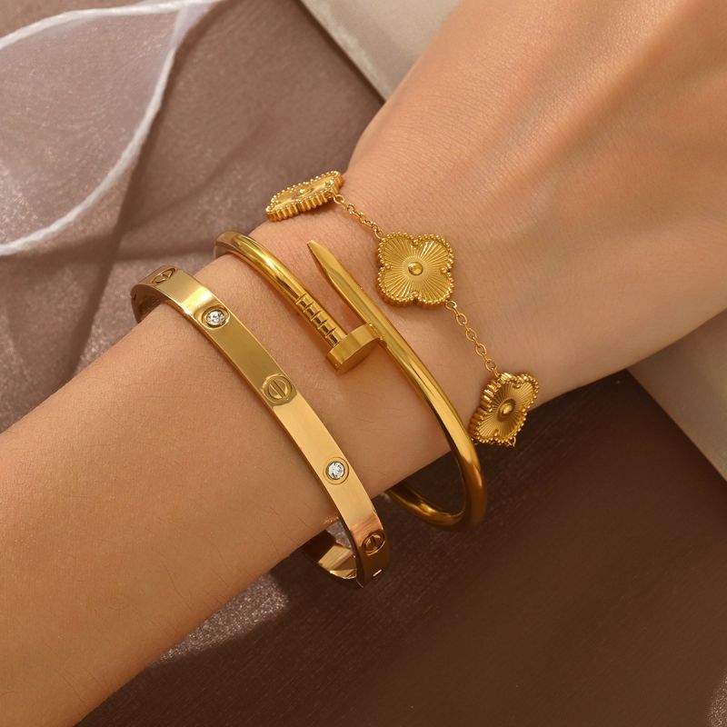 Set Pulseras Doradas 3pz Acero Titanio 2BB1