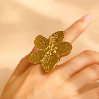 Anillo Gran Flor Dorada  Acero Inoxidable 1R2