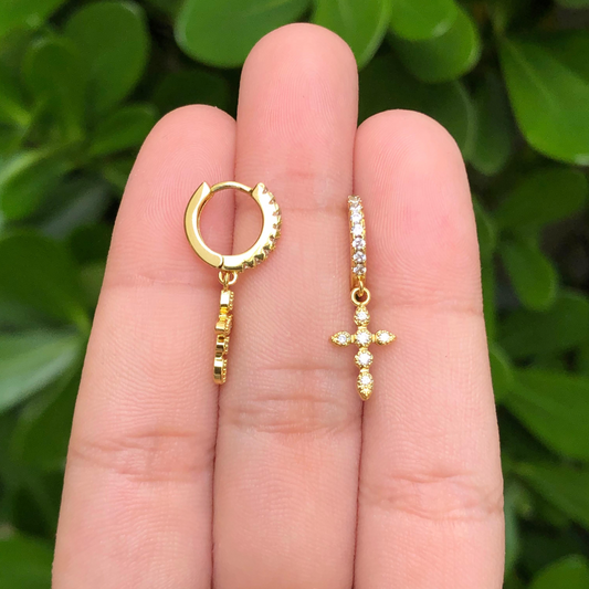 Aretes Arracada Cruz Zirconias Chapa de Oro R738