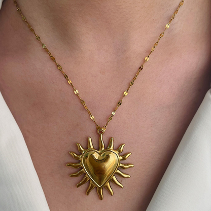 Collar Dorado Corazón Sol Acero Inoxidable 1H5
