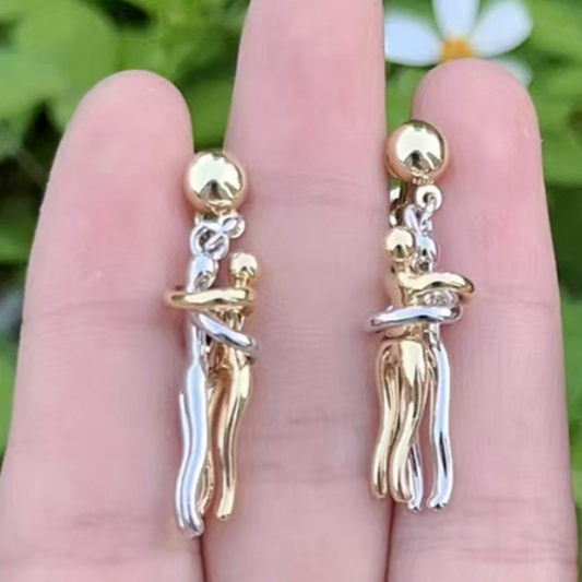 Aretes Oro-Plata Abrazo Chapa de Oro  C640