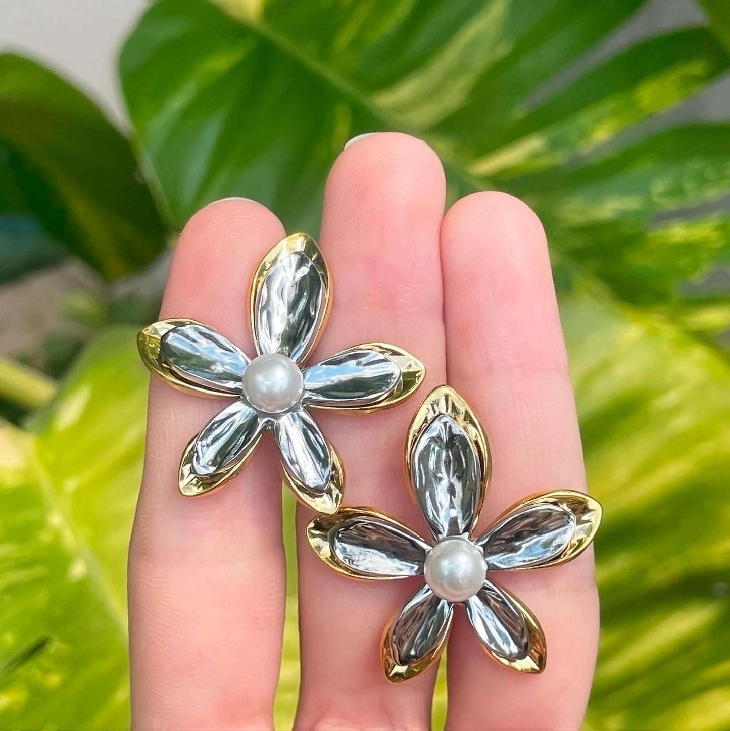 Aretes Flor Oro-Plata Perla Acero Inoxidable 2D3