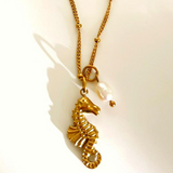Collar Perla Y Caballito Mar Dorado Acero Inox 3F1