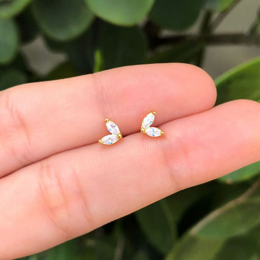 Aretes Corazón Zirconia Blanca Chapa de Oro C650