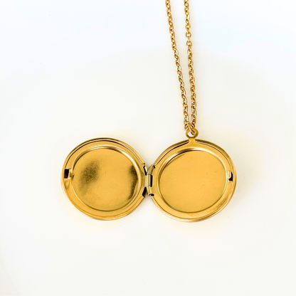 Collar Relicario Dorado Acero Inoxidable 3K1
