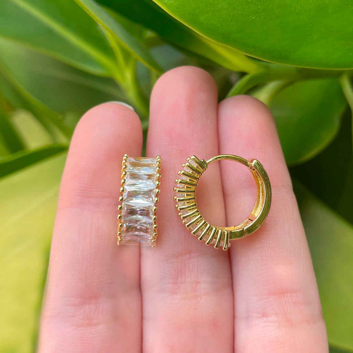 Aretes Arracada Zirconias Blancas Chapa de Oro C653