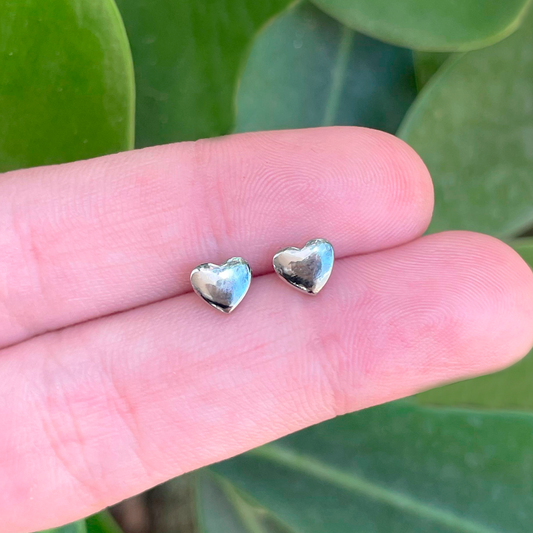 Aretes Corazón Plateado Chapa de Oro Az67