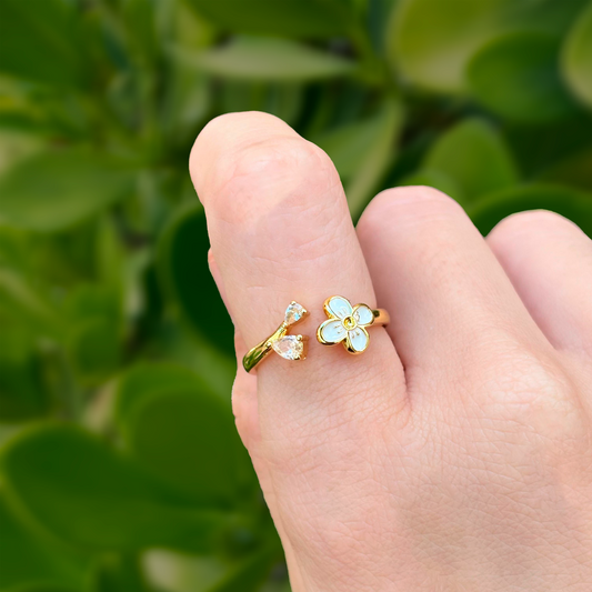 Anillo Dorado Flor Blanca Ajustable Chapa de Oro 1V7