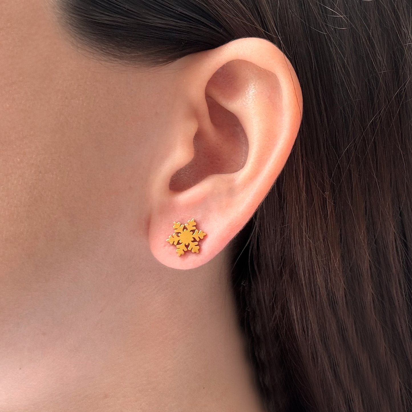 Aretes Dorados Mini Copo de Nieve Acero Inox    3M4