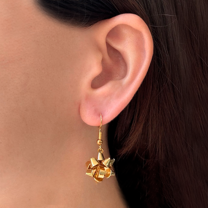 Aretes Moño de Regalo Dorado 3i4