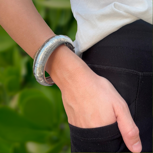 Pulseras Gruesa Plateada Metálica  1AA5