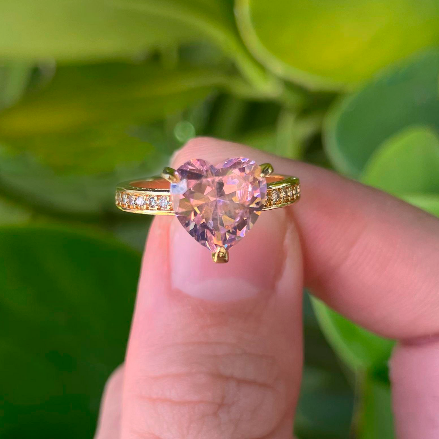Anillo Dorado Corazón Rosa Chapa de Oro