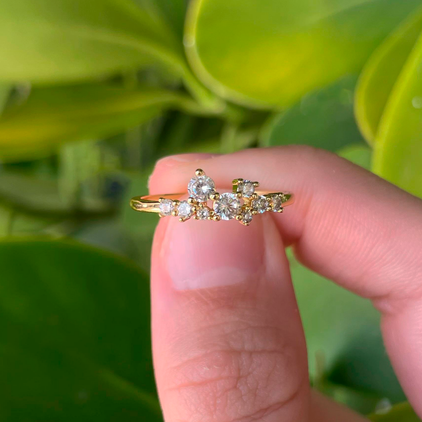 Anillo Dorado con Zirconias Chapa de Oro