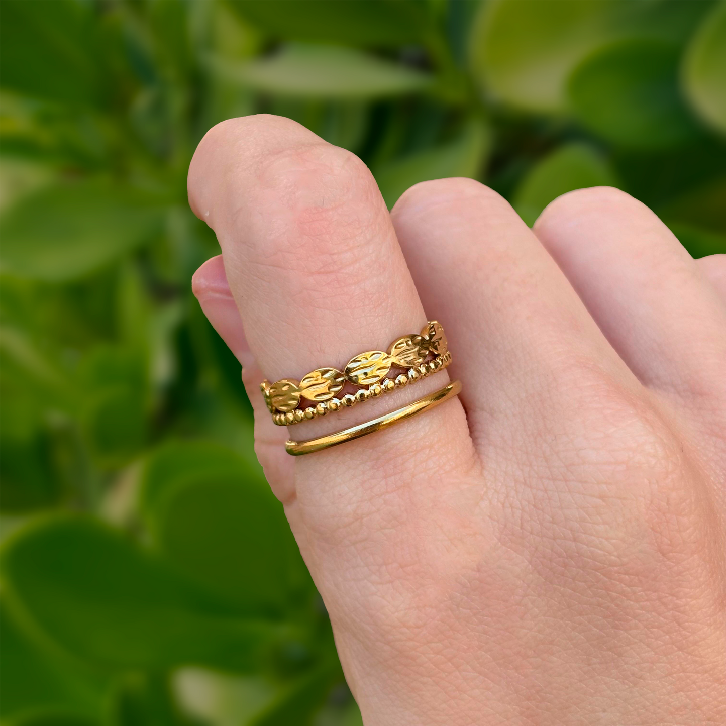 Anillo Dorado Figuras Acero Inoxidable  2N4