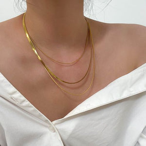 Collar Layer 3 Cadenas Doradas Acero Inoxidable  4E11