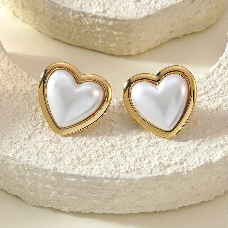 Aretes Corazón Blanco Acero Inoxidable  2o4