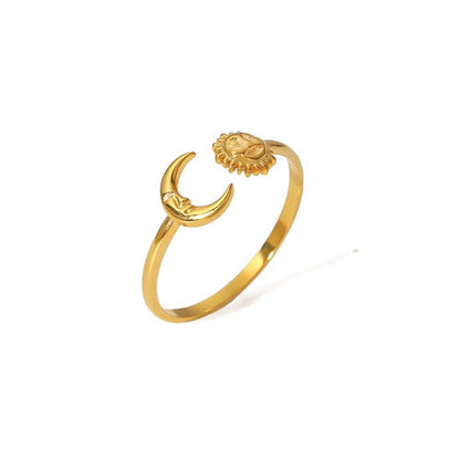 Anillo Dorado Luna Sol Acero de Titanio