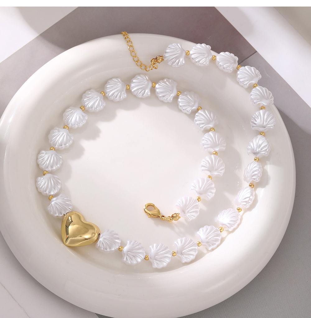 Collar de Conchas y Corazón 1L6