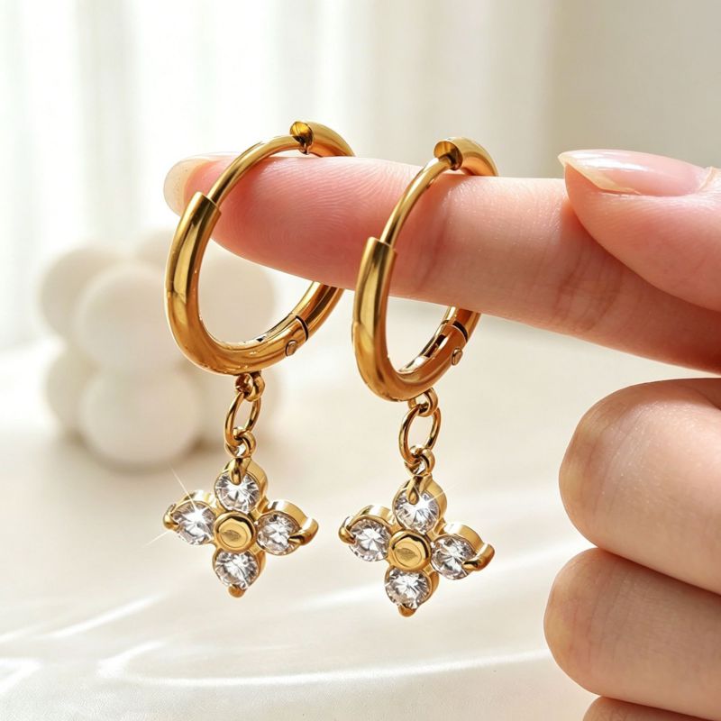 Aretes Dorados Layer Flor Zirconia Acero Inoxidable