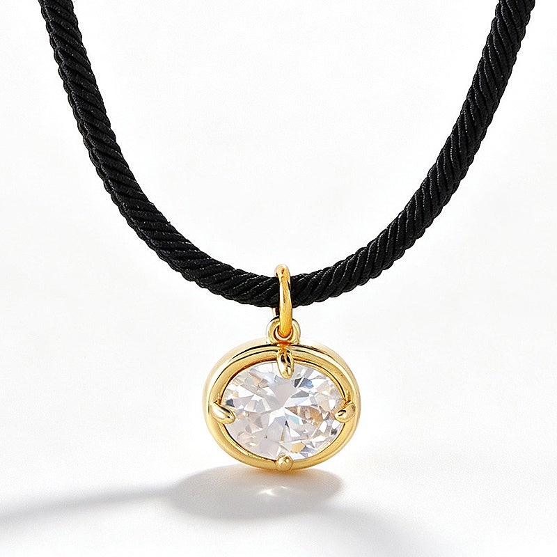 Collar Negro de Zirconia Cordon Chapa de Oro