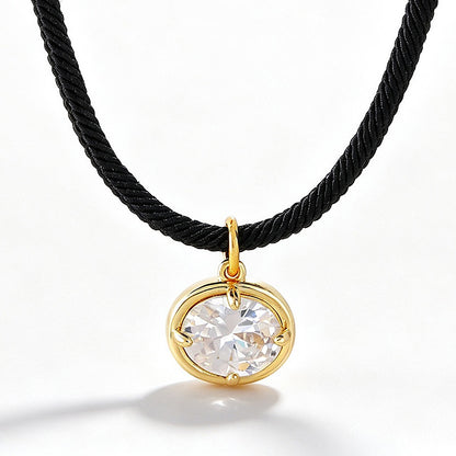 Collar Negro de Zirconia Cordon Chapa de Oro