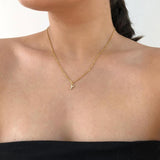 Collar Chapa de Oro de Letra + Zirconia