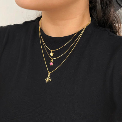 Collar Flor Chapa de Oro AZ34