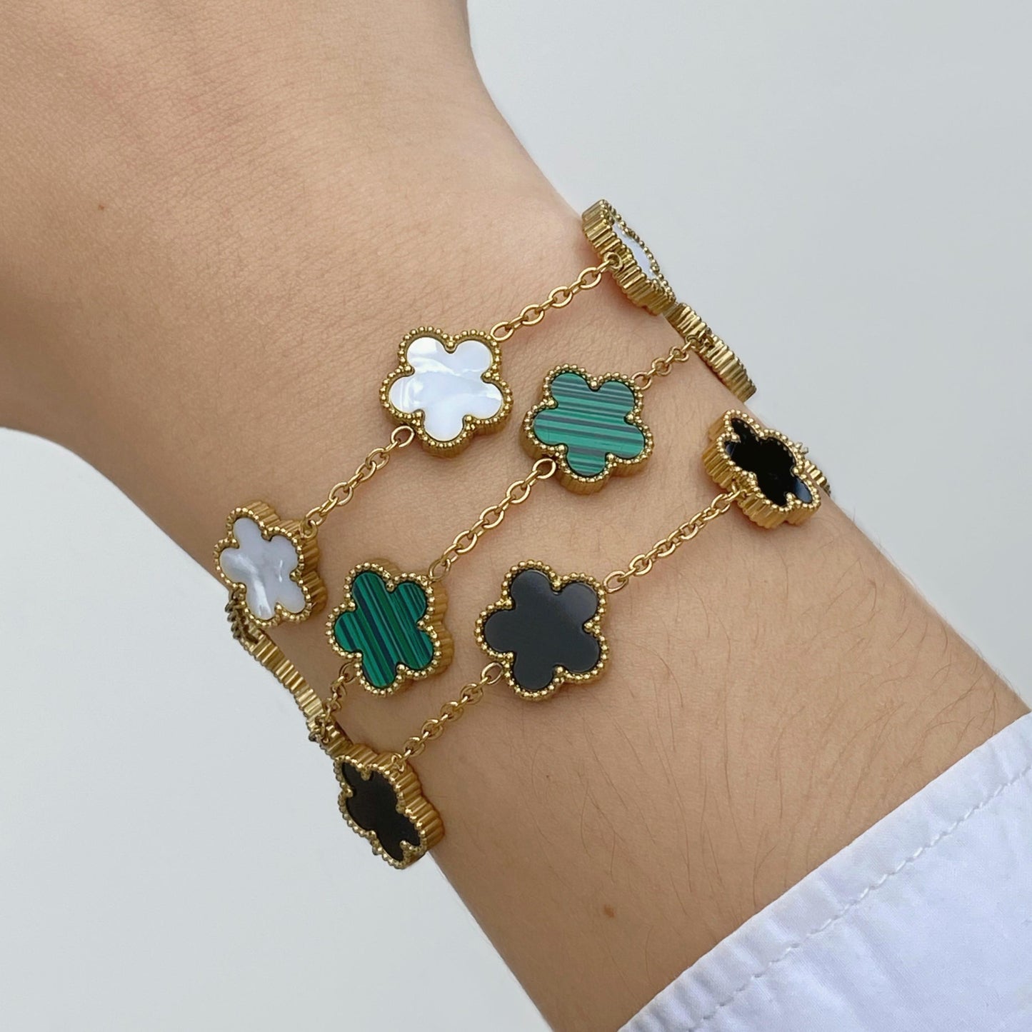 Pulsera Dorada Trebol Verde 2G1