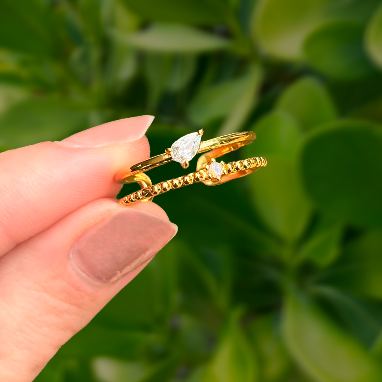 Anillo Dorado Doble Zirconia Ajustable Chapa de Oro Az166